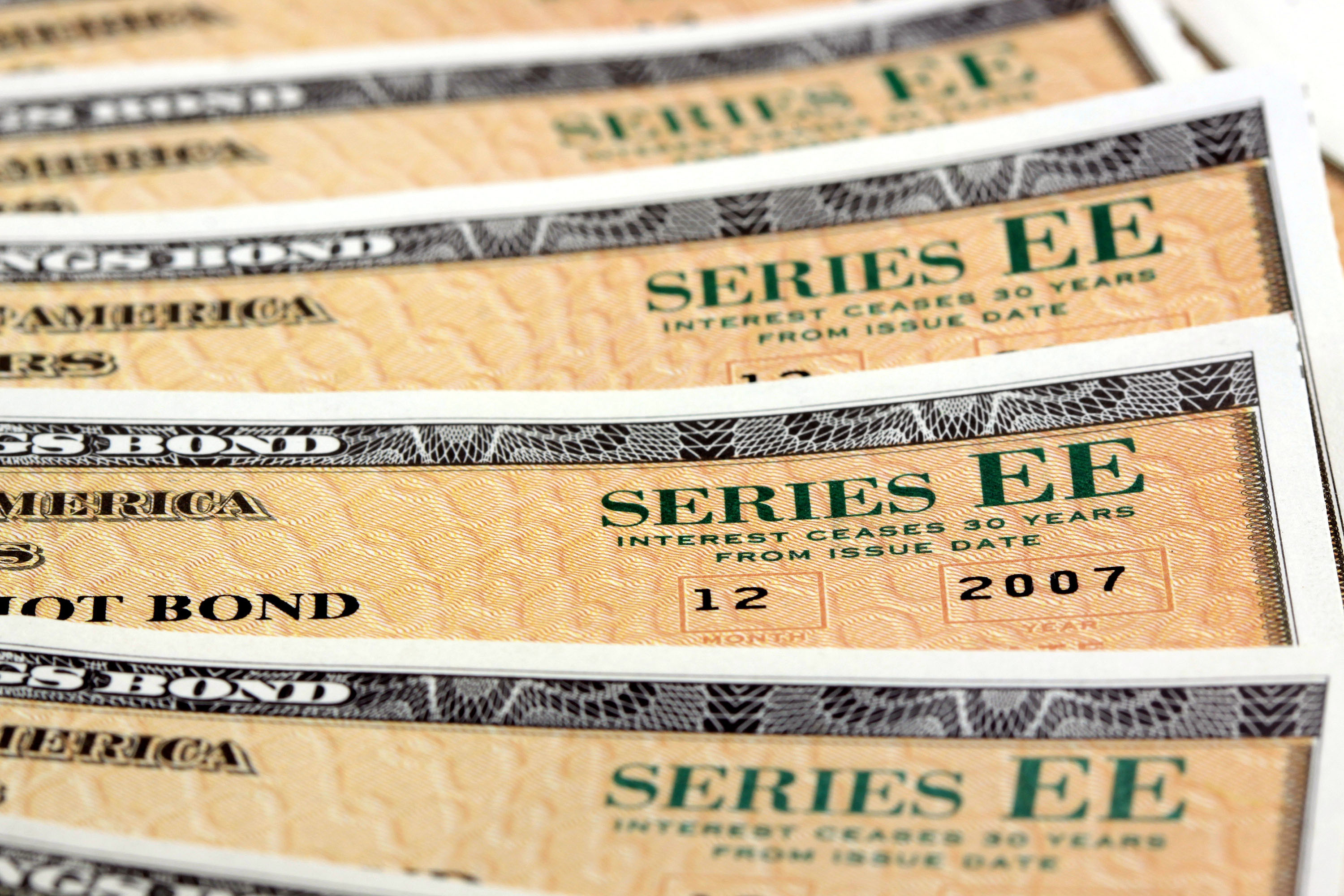 How Series EE savings bonds are taxed