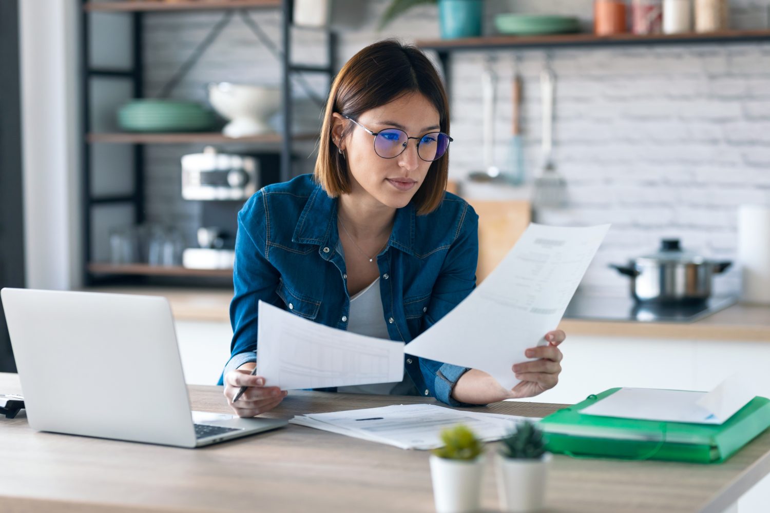 When outstanding invoices indicate underlying operational issues