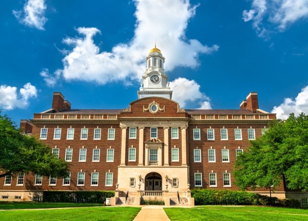 Tax tips for parents with kids heading to college this fall